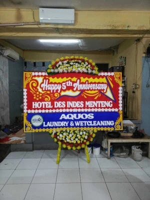 Papan Bunga di Tanduk Ampel